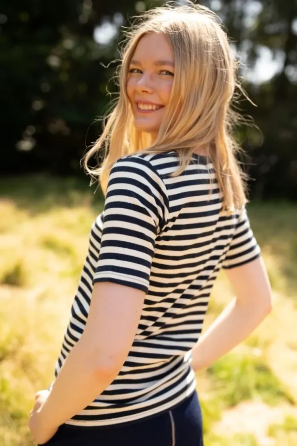 Danefæ ESS - Danefriend Tee Dk Navy/Chalk | Dame T-shirts