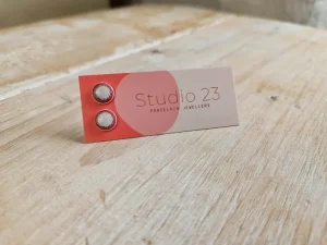 Danefæ Studio 23 Circle Stud Earring Pair Raspberry | Dame Smykker