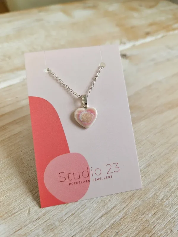 Danefæ Studio 23 Heart Pendant Blush Pink | Dame Smykker